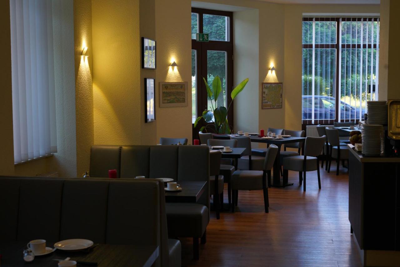 Gaestehaus Lisakowski Pension Am Brautwiesenpark Görlitz Екстериор снимка