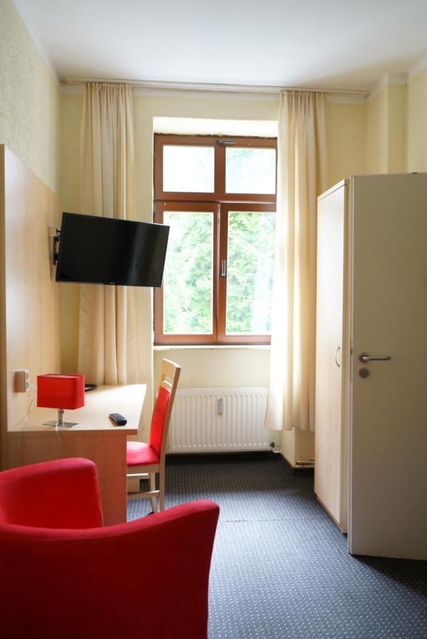 Gaestehaus Lisakowski Pension Am Brautwiesenpark Görlitz Екстериор снимка