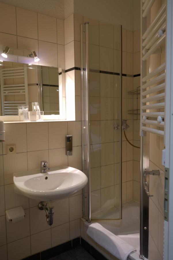 Gaestehaus Lisakowski Pension Am Brautwiesenpark Görlitz Екстериор снимка