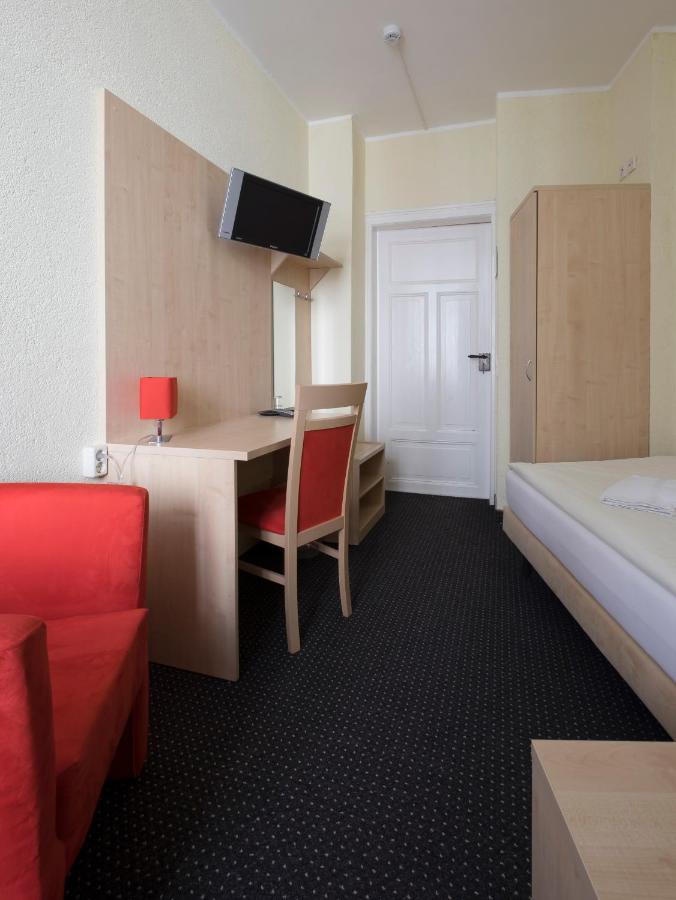 Gaestehaus Lisakowski Pension Am Brautwiesenpark Görlitz Екстериор снимка