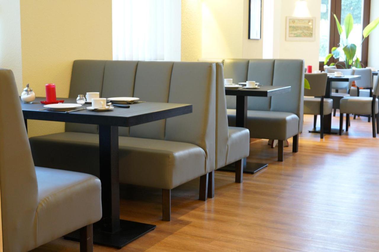 Gaestehaus Lisakowski Pension Am Brautwiesenpark Görlitz Екстериор снимка